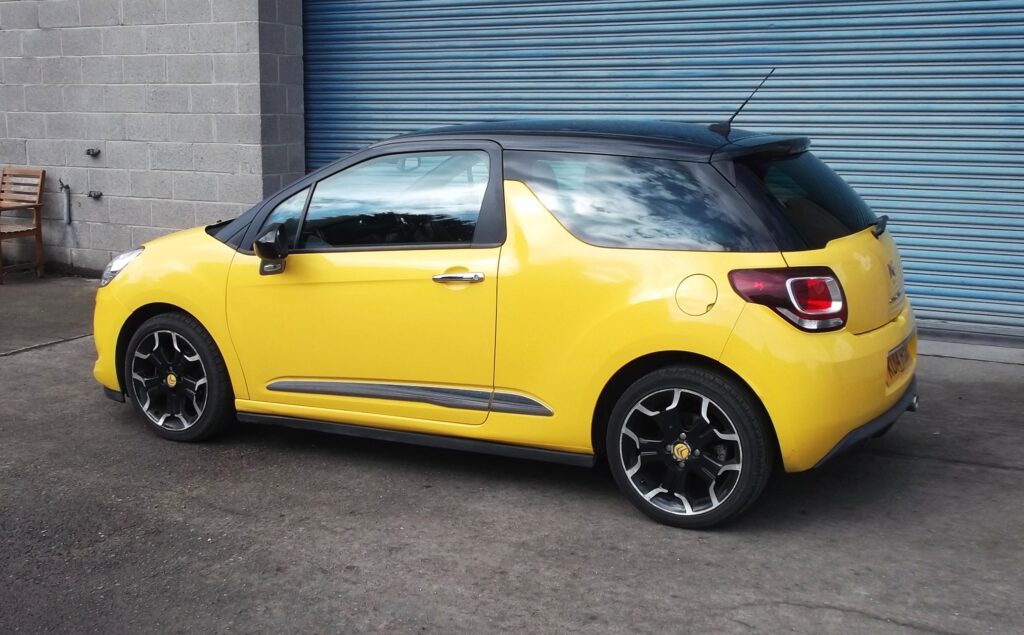 2014 citroen ds3 1. 6 hdi dstyle, only 84,000 miles, s/h, moted 2026, excellent condition 2014 citroen ds3 1. 6 hdi dstyle, only 84,000 miles, s/h, moted 2026, excellent condition - image 3