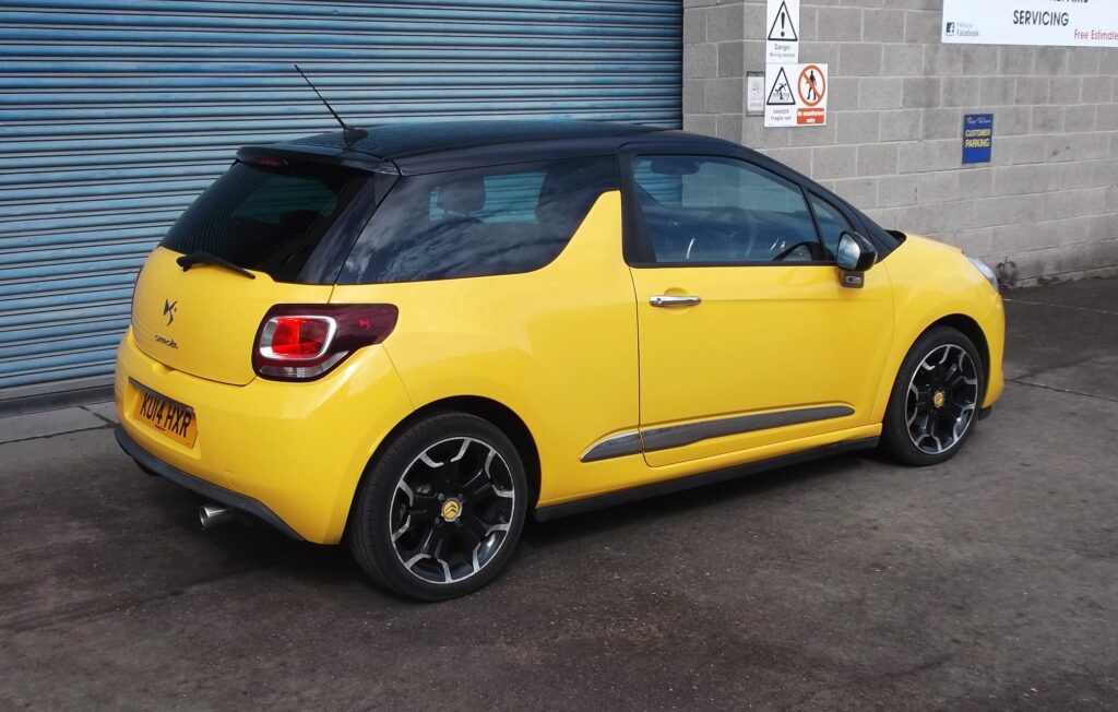 2014 citroen ds3 1. 6 hdi dstyle, only 84,000 miles, s/h, moted 2026, excellent condition 2014 citroen ds3 1. 6 hdi dstyle, only 84,000 miles, s/h, moted 2026, excellent condition - image 8