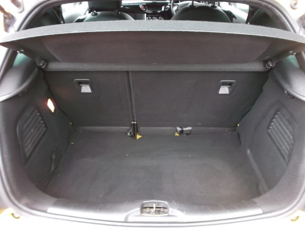 2014 citroen ds3 1. 6 hdi dstyle, only 84,000 miles, s/h, moted 2026, excellent condition 2014 citroen ds3 1. 6 hdi dstyle, only 84,000 miles, s/h, moted 2026, excellent condition - image 17