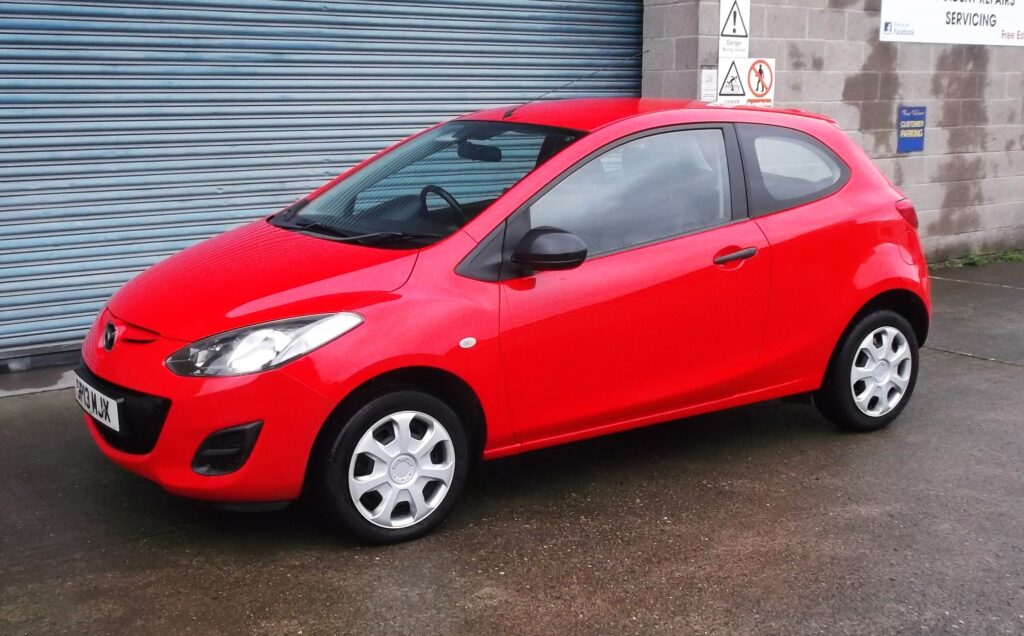 2013 13 mazda 2 1. 3 ts 3dr only 70,000 miles sh mot 2026 excellent condition 2013 13 mazda 2 1. 3 ts 3dr only 70,000 miles sh mot 2026 excellent condition - image 5