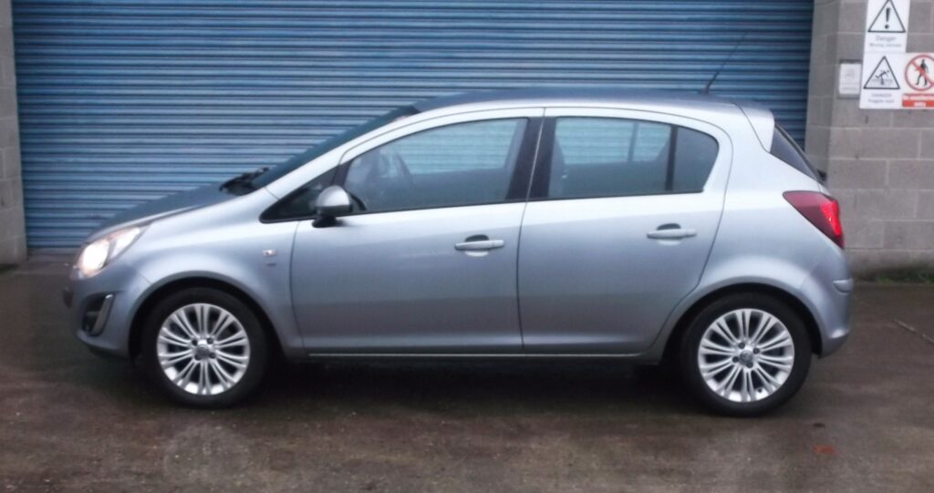 2014 14 vauxhall corsa 1. 4 se only 79,000 miles s/h, full mot 2026, excellent condition 2014 14 vauxhall corsa 1. 4 se only 79,000 miles s/h, full mot 2026, excellent condition - image 4