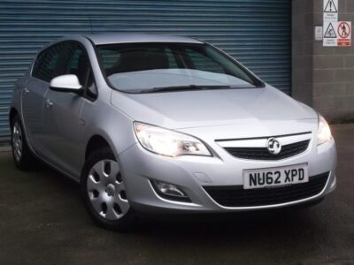 2012 62 vauxhall astra 1. 4 exclusiv 5dr ## only 42,000 miles ## f/s/h, full mot december 2026, excellent condition